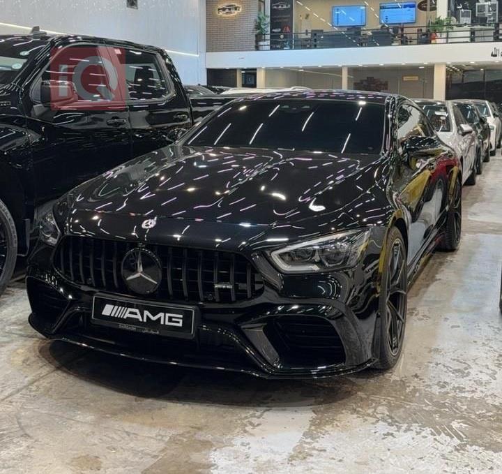 مرسيدس بنز اي ام جي جي تي 4 دور كوبيه